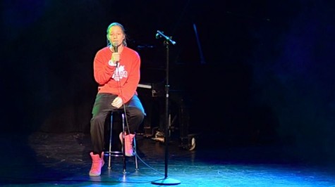 WW ’14: Margaret Davies sings