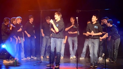 WW ’14: A cappella groups perform