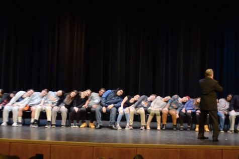 WW ’17: Hypnotist show