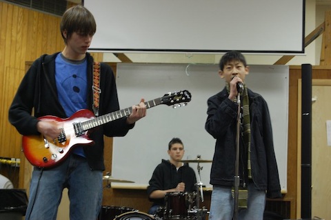 Ben Wohlfarth (left) and TC Jaing (right) perform in L1 during Winter Week last year. (Credit: WSPN) 
