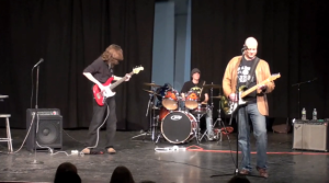 Winter Week: Alum’s band performs in Little Theater