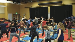 WW ’13: Gardner teaches yoga to students