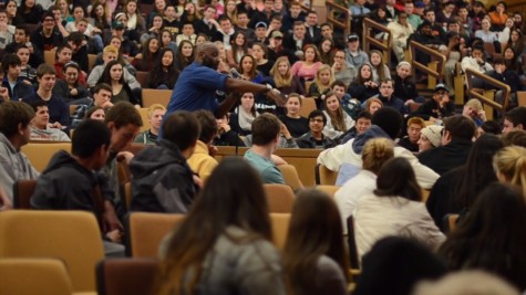 WW ’14: Poetry slam kicks off Winter Week