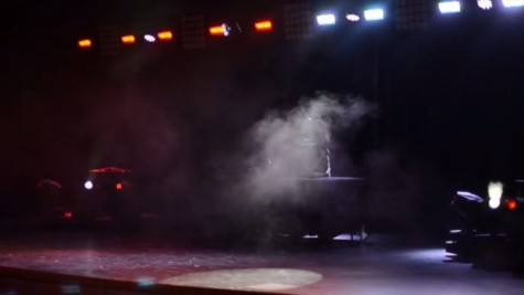 WW ’14: Horine performs in light show