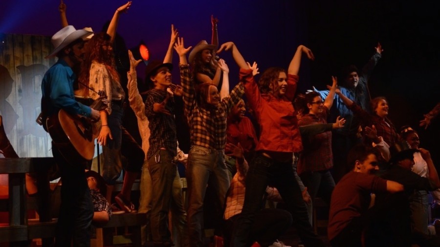 WHSTE performs Footloose (83 photos)