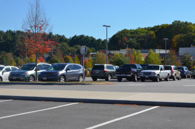 WHS’ revised parking lot policy divides junior and senior classes