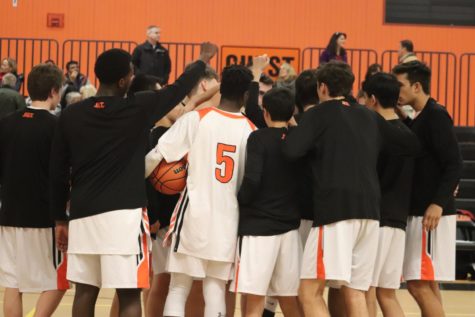 Wayland boys basketball defeats Westford Academy highlights (Video)