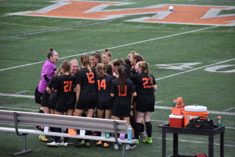 Girls’ soccer outplays Weston (32 photos)