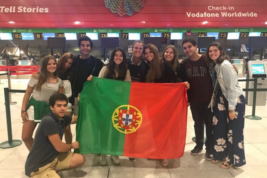 Portuguese senior exchange student Ines Alpendre waits with her friends at the airport in her home country. “Meeting new people makes me not miss my friends that much,” Alpendre said. 