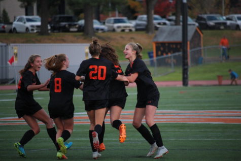 Girls’ soccer scores a win against Bedford (29 photos)