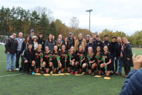 Girls’ soccer defeats Lynnfield on Senior Afternoon (48 photos)