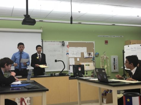 Debate team collects silver bid to national tournament