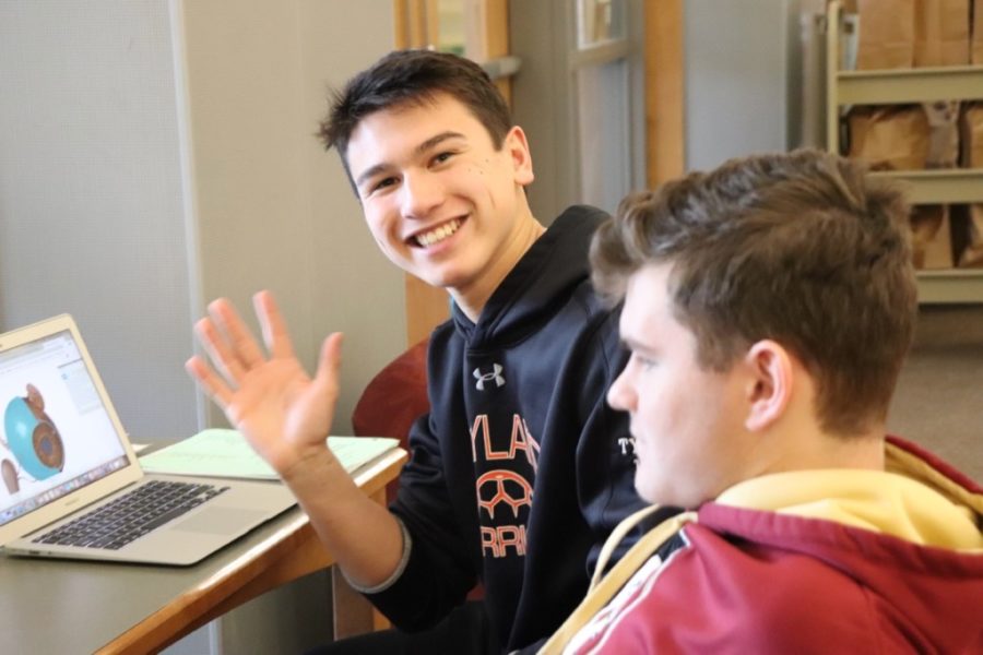 Seniors Jake Tyska and Jack Dretler study for an anatomy test on special senses. Tyska is currently studying the eyeball on a new app called Visual Body which is used to help students understand the anatomy and physiology of the human body. 