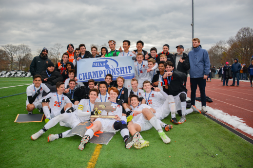 Last year, the boys varsity soccer team accomplished their goal of winning the Division III state title. With such high standards from the year before, the boys soccer team has some big shoes to fill. “Obviously, coming from a state title, it’s hard to feel no pressure, but we just have to do what we have to do, and we’ll get the outcome we want,” senior captain Alex Kashian said.