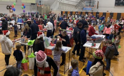 Wayland Holiday Shoppe celebrates 32 years of tradition