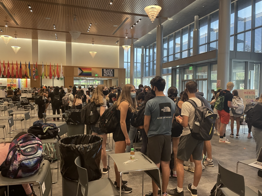 Students gather in the commons for the annual club fair. Each year students have the opportunity to start new clubs. This year Mental Health Club/Project Happiness and Weight Lifting Club were added to the list. 