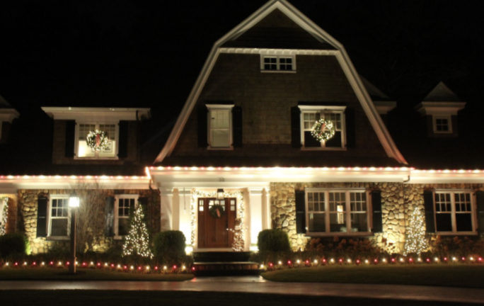 In preparation for the holiday season, this house’s trim and foundation is neatly lined with red and white colored lights, and a snowman is placed before the front door. For many, simply seeing the lights around Wayland provides residents and WHS students with a sense of joy. “I love seeing coordinated lights lined around the rims of houses because it is simple, yet it is elegant and festive,” freshman Tristen Chow said. 