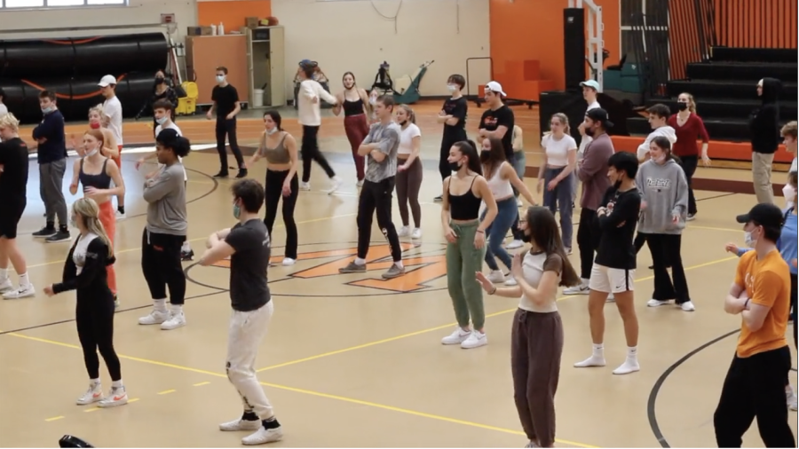 Video: Behind the scenes at Senior Show rehearsal