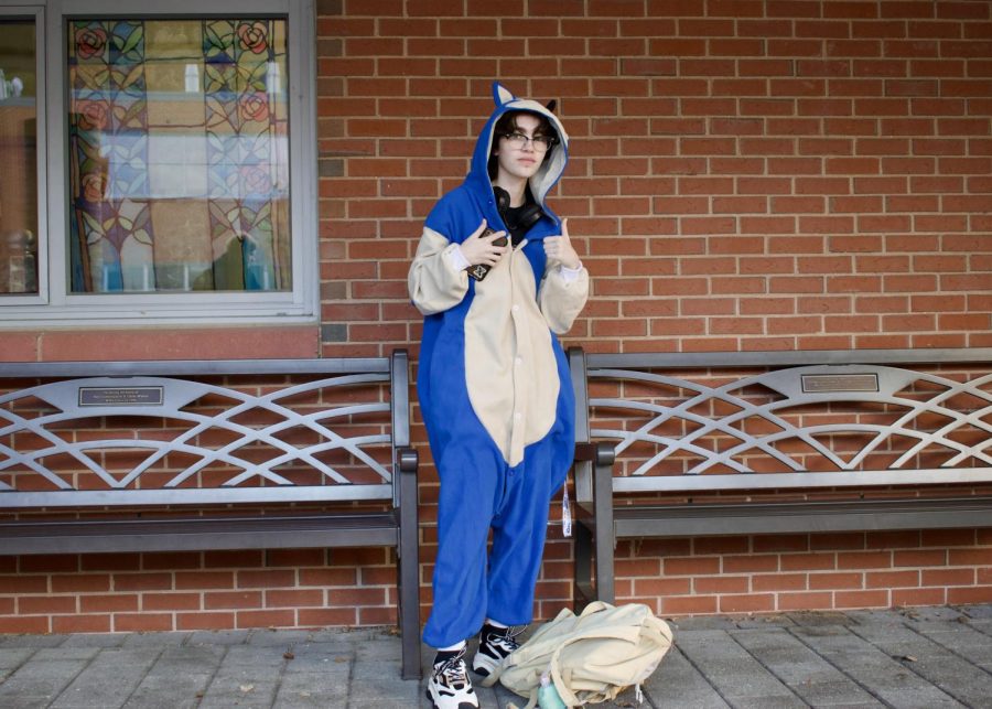 Senior Kris Poole-Evans as Sonic from Sonic the Hedgehog. I really like Sonic, I have since a young age, Poole-Evans said. Hes such an iconic character.