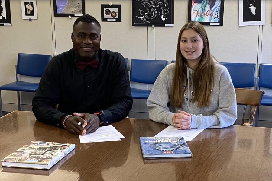 WHS senior, Madeline OLeary, has been meeting with Superintendent, Omar Easy, all year to help face problems at WHS. She has worked with students and Easy to help create a better experience for everyone. I have talked to a bunch of students, listened to them and wrote down their thoughts. OLeary said. 