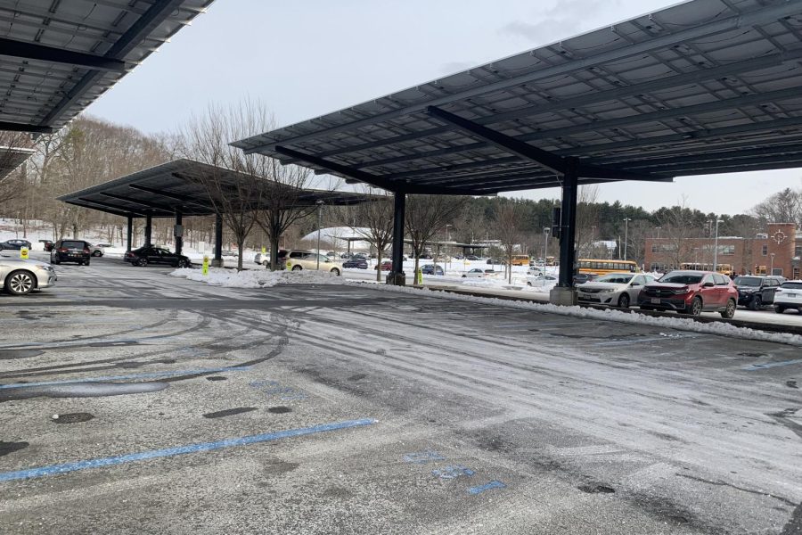 The ongoing issue of juniors parking in senior spots continues, and more seniors have begun to voice their complains. I think its just more of an annoyance than anything because the seniors have to park really far back when juniors are in the senior spots, senior Madeline OLeary said.