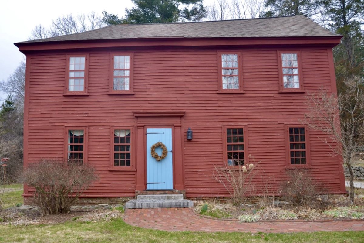 WSPN%E2%80%99s+Maddie+Zajac+explores+a+local+historical+house%2C+252+Old+Connecticut+Path.+Owners+Elizabeth+and+Ralph+Bryant+share+a+look+inside+their+home+of+40+years+and+tell+their+story+of+the+reality+of+owning+an+aged+home.+%E2%80%9CI+dont+think+either+one+of+us+has+had+the+feeling+that+we+own+the+house%2C%E2%80%9D+R.+Bryant+said.+%E2%80%9CIt+owns+us.%E2%80%9D