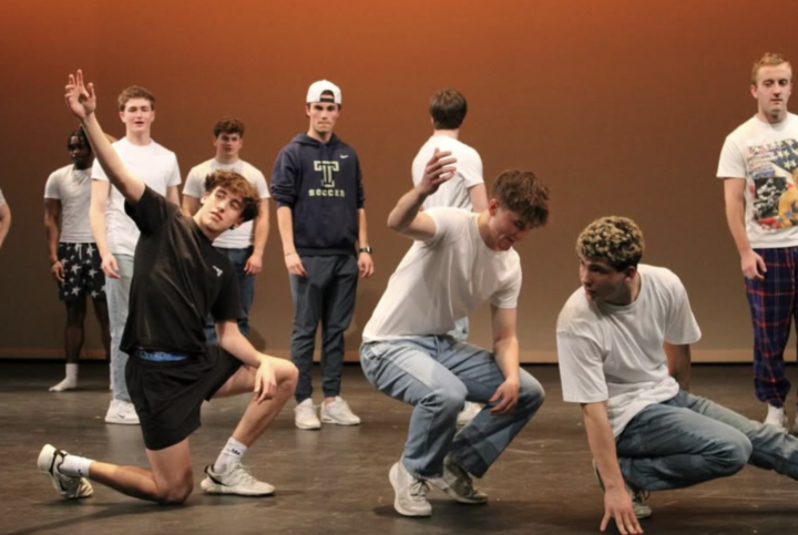 A backstage look into the creation of the Class of 2025’s Senior Show, and the connections it’s formed. “We’ve definitely gotten closer with the people in our groups,” Alongi said. “It's just really fun to rehearse with everyone.”