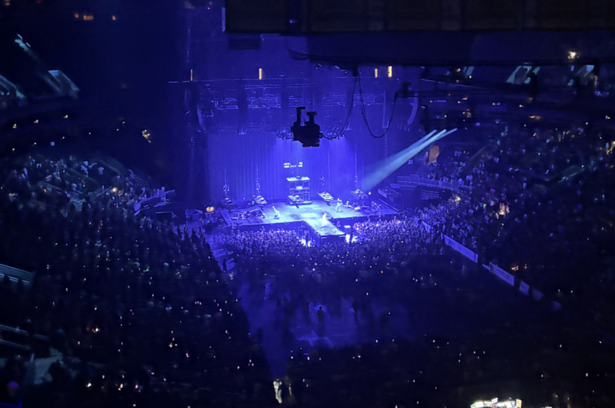 Join WSPN's Mack Young as she discusses singer and song writer Lorde's Ultrasound World Tour.  
